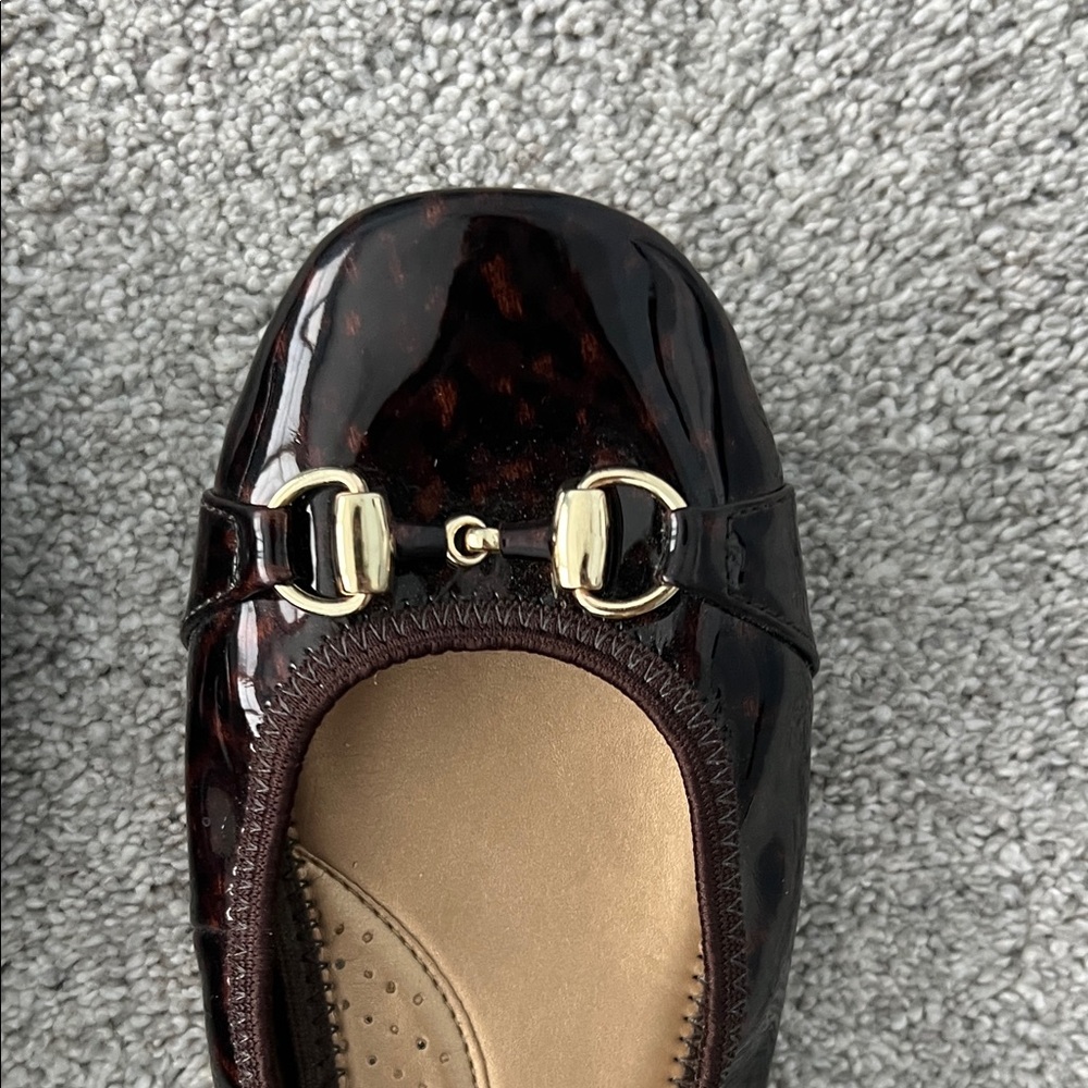 Shiny tortoise shell flats - Picture 3 of 3